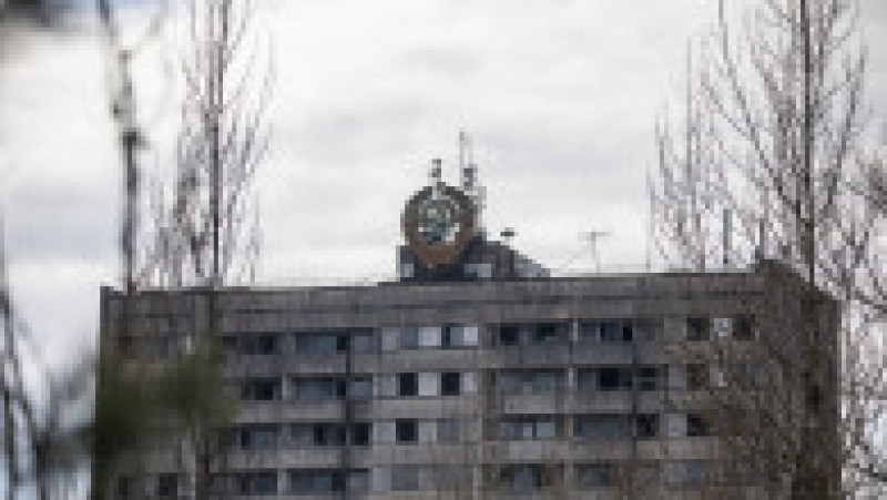Accidentul nuclear de la Cernobîl a avut loc pe 26 aprilie 1986, la ora locală 01:23. El a fost cauzat de o explozie a centralei nucleare din oraşul ucrainean Pripeat, iar zona apropiată catastrofei a fost contaminată radioactiv. Un nor radioactiv a ajuns în partea de vest a Uniunii Sovietice, Europa şi în estul Americii de Nord. Ţările care au fost afectate cel mai mult de catastrofă au fost Ucraina, Belarus şi Rusia. Foto: Profimedia Images | Poza 2 din 31