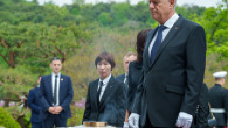 Şeful statului a depus o coroană de flori la Cimitirul Naţional din Seul. Foot: Administrația Prezidențială | Poza 11 din 18