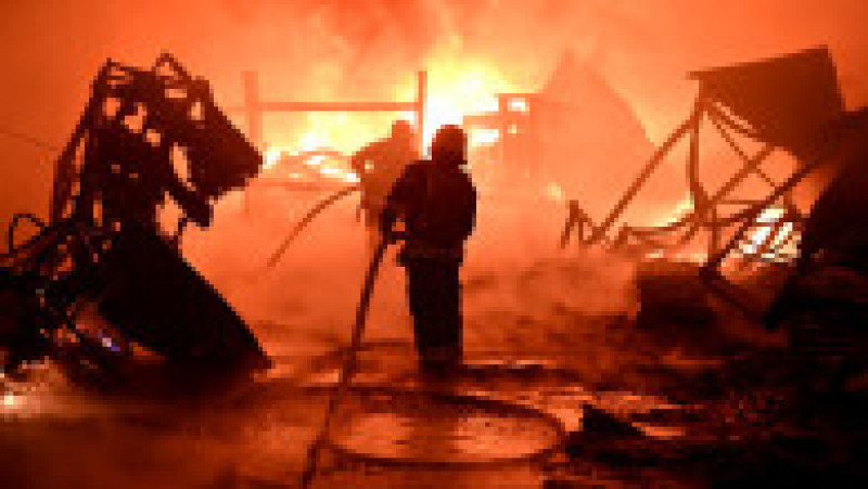 Incendii uriașe în Harkov, unde rușii au atacat cu drone Shahed. FOTO: Profimedia Images | Poza 1 din 6