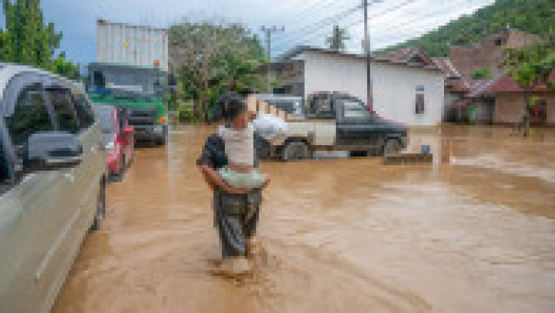 Inundații de proporții în Indonezia, sute de oameni evacuați. FOTO: Profimedia Images | Poza 7 din 11