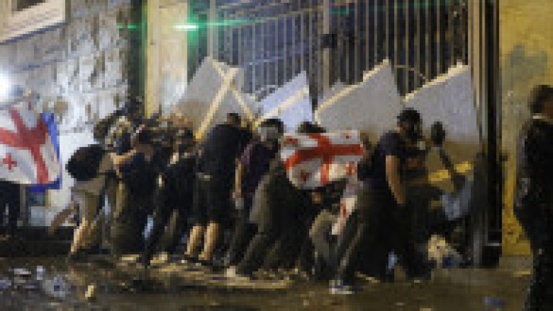 Proteste violente în capitala Georgiei, Tbilisi. FOTO: Profimedia Images | Poza 6 din 24