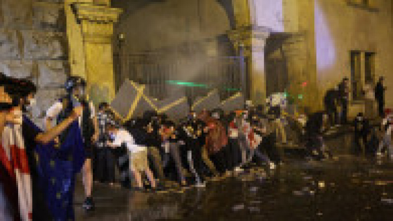 Proteste violente în capitala Georgiei, Tbilisi. FOTO: Profimedia Images | Poza 2 din 24