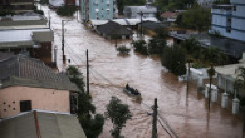 Barajul de la o hidrocentrală din sudul Braziliei s-a rupt in cauza inundațiilor masive provocate de ploile torențiale din ultimele zile. FOTO: Profmedia Images | Poza 7 din 11