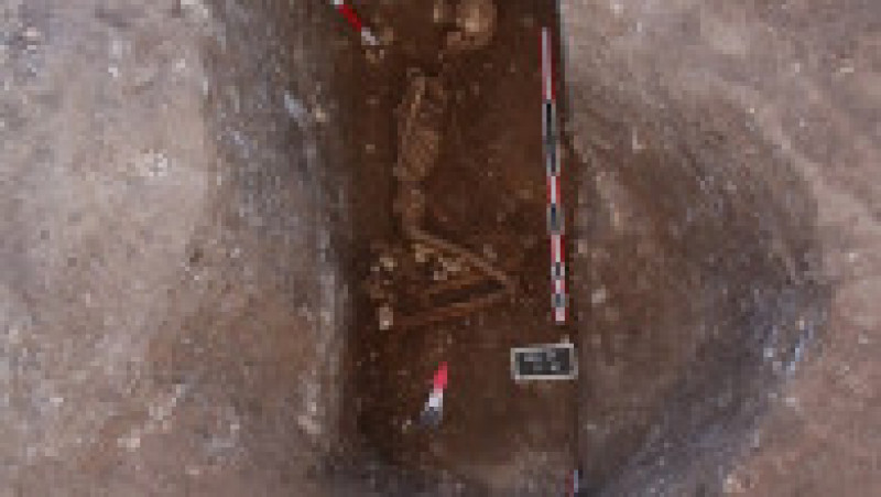 Morminte din Epoca Bronzului descoperite pe un câmp din Prahova. Sursa foto: Muzeul Judetean de Istorie si Arheologie Prahova | Poza 8 din 33