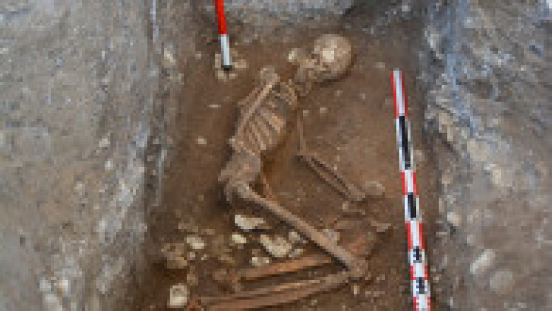 Morminte din Epoca Bronzului descoperite pe un câmp din Prahova. Sursa foto: Muzeul Judetean de Istorie si Arheologie Prahova | Poza 3 din 33