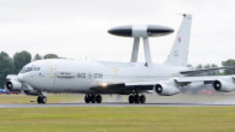 Avionul de comandă și control Boeing E-3 Sentry folosit de NATO are la bază structura avionului Boeing 707. Foto: Profimedia Images | Poza 7 din 10