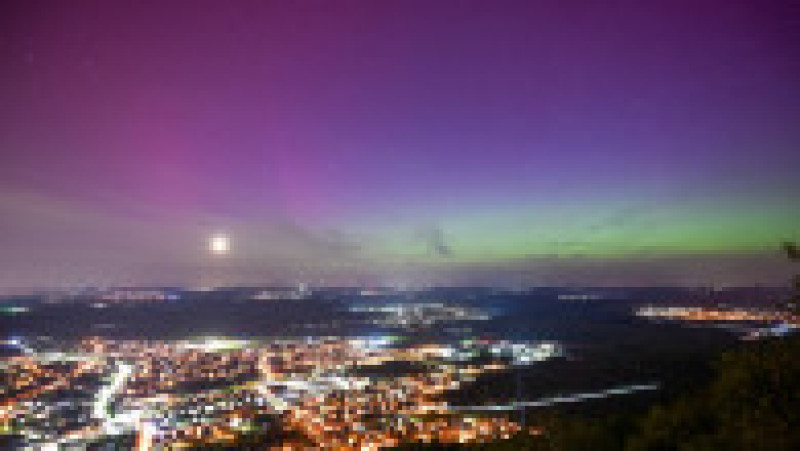 Furtuna solară de o intensitate rară care a provocat aurora boreală ar putea continua în decursul weekendului. Foto: Profimedia Images | Poza 5 din 39