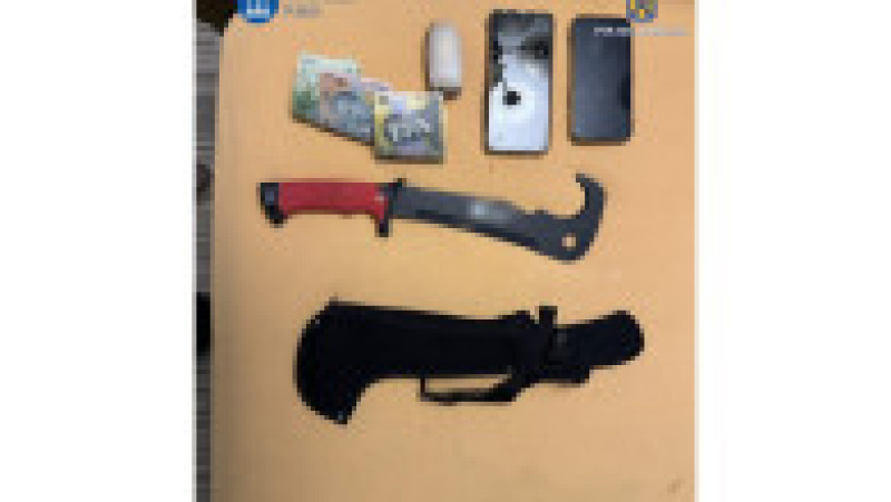 Vrăjitoare din Galați reținută, pentru că ar fi înșelat mai mulți români pe internet. Sursa foto: Poliția Română | Poza 1 din 4