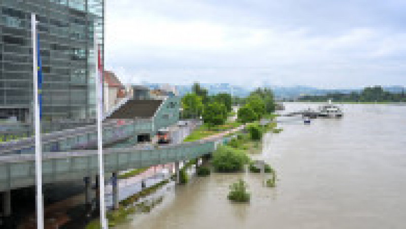 Dunărea a ieşit din matcă în al treilea oraş ca mărime din Austria, Linz. FOTO: Profimedia Images | Poza 2 din 8