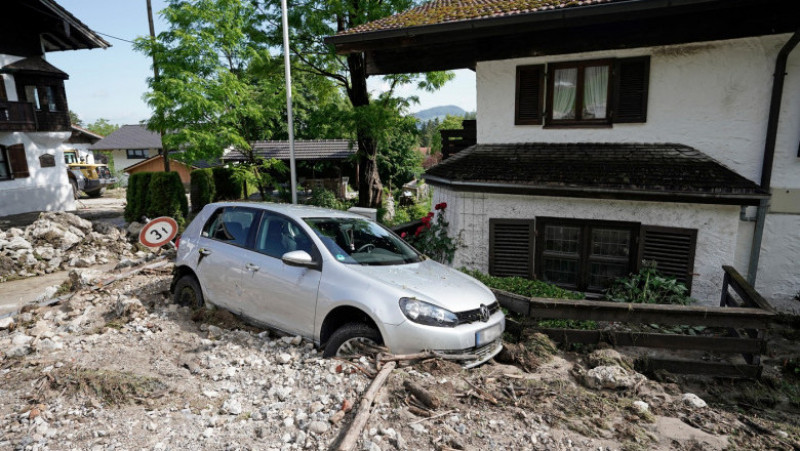 În zona Rosenheim din Bavaria a fost declarată stare de urgenţă. FOTO: Profimedia Images