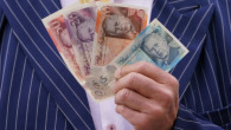 Bancnotele cu chipul regelui Charles al III-lea intră în circulație. FOTO: Profimedia Images | Poza 6 din 6