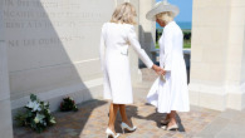 Regina Camilla și Brigitte Macron, la evenimentul de comemorare a Zilei Z. Foto: Profimedia Images | Poza 7 din 8