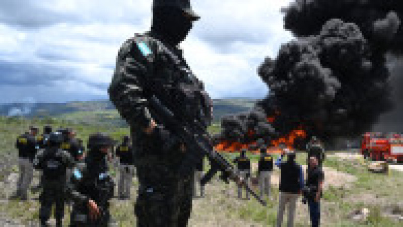 Autoritățile din Honduras au ars peste 5,6 tone de cocaină în cadrul unei ample operațiuni antidrog. FOTO Profimedia Images | Poza 1 din 12