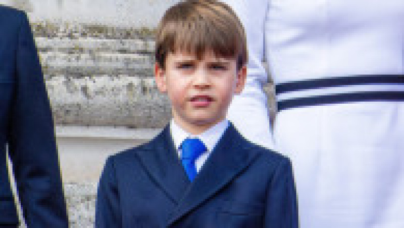 În vârstă de 6 ani, Prințul Louis atrage mereu atenția la evenimente și ceremonii publice cu gesturile sale. Foto: Profimedia Images | Poza 5 din 14
