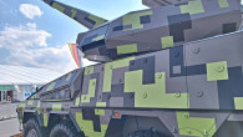 Vehicul blindat Boxer dotat cu un sistem de apărare antiaeriană cu rază scurtă de acțiune Skyranger. Foto: Profimedia Images | Poza 3 din 9