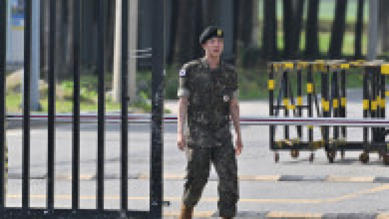 Jin și-a încheiat stagiul militar obligatoriu. Sursa foto: Profimedia Images | Poza 2 din 11