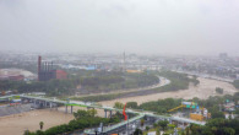 Furtuna tropicală Alberto s-a dezlănțuit în nordul Mexicului. Ploaia abundentă a provocat inundații și alunecări de teren. FOTO: Profimedia Images | Poza 6 din 13