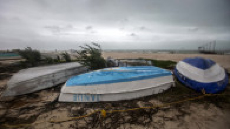Uraganul Beryl a ajuns ca o furtună de categoria 2 în cele mai importante destinaţii turistice din Mexic. FOTO: Profimedia Images | Poza 3 din 12