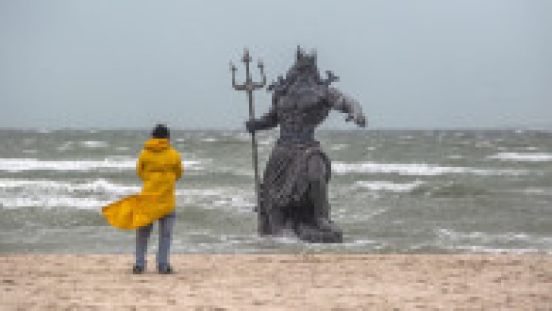 Uraganul Beryl a ajuns ca o furtună de categoria 2 în cele mai importante destinaţii turistice din Mexic. FOTO: Profimedia Images | Poza 2 din 12