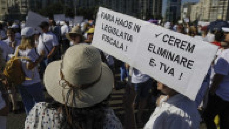 Contabilii și antreprenorii au protestat în stradă față de modificările la legislația fiscală. Foto: INQUAM Photos / Octav Ganea | Poza 5 din 8