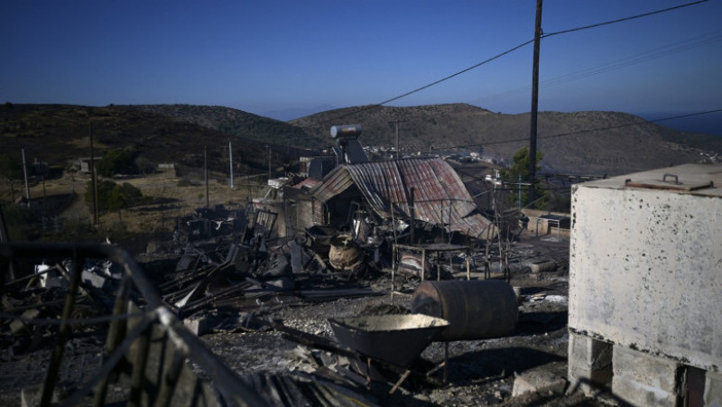 Zeci de incendii s-au declanşat în weekend în Grecia. FOTO: Profimedia Images