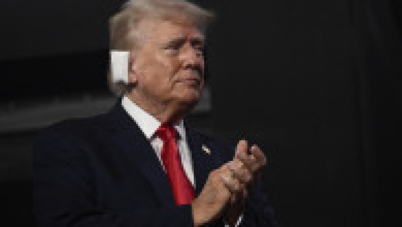 Donald Trump a venit cu urechea bandajată la prima apariție publică după tentativa de asasinat din Pennsylvania. Foto: Profimedia | Poza 6 din 14