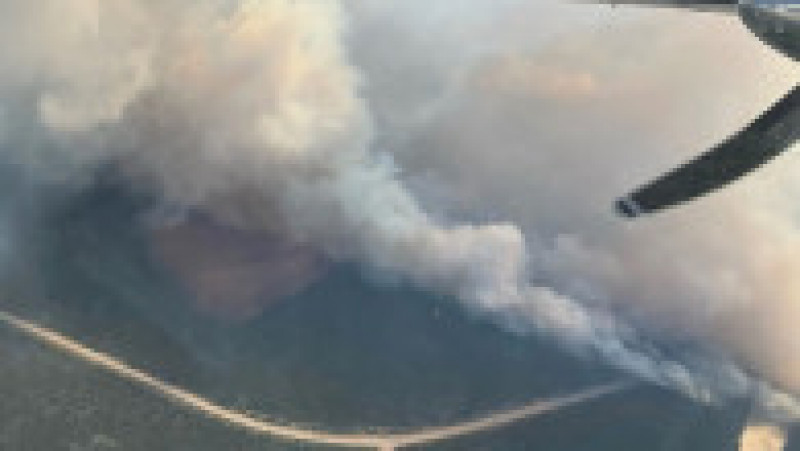 Din totalul de 157 de incendii de pădure active în provincia canadiană Alberta, 44 continuă să se extindă. Foto: Profimedia Images | Poza 16 din 17