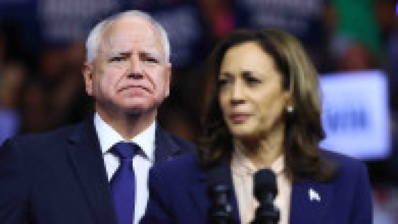 Kamala Harris l-a ales pe guvernatorul din Minnesota, Tim Walz, pentru a-i fi partener-candidat la funcția de vicepreședinte, în cursa pentru Casa Albă. Foto: Profimedia Images | Poza 12 din 14