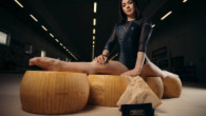 Gimnasta italiană Giorgia Villa a fost sponsorizată de Consorzio del Formaggio Parmigiano-Reggiano (Consorțiul de brânză Parmigiano-Reggiano) în 2021. Sursa foto: X | Poza 6 din 6