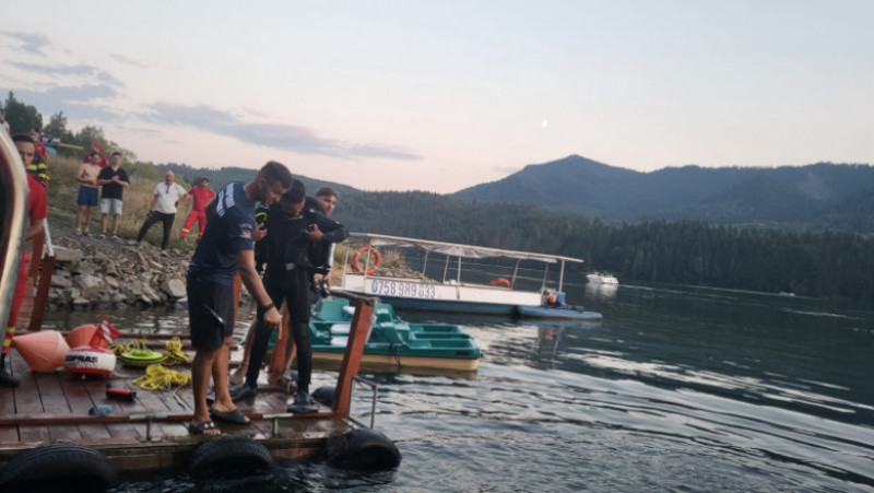 Un tânăr de 19 ani s-a înecat în lacul Colibița, după ce a căzut de pe un ponton. Sursa foto: ISU Bistrița-Năsăud