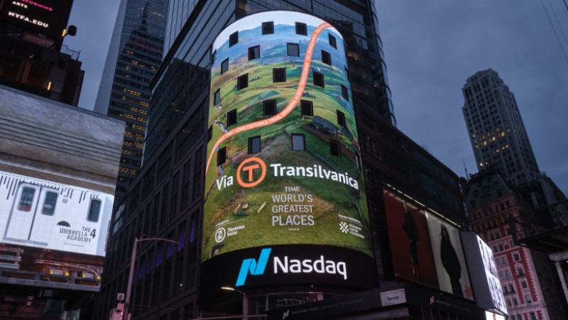Via Transilvanica a fost promovată în piața Times Square din New York. Sursă foto: Via Transivalnica / Facebook