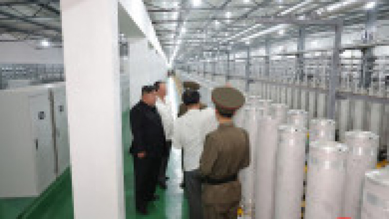 Kim Jong un, în inspecție la un centru de îmbogățire a uraniului. Foto: Profimedia Images | Poza 3 din 5