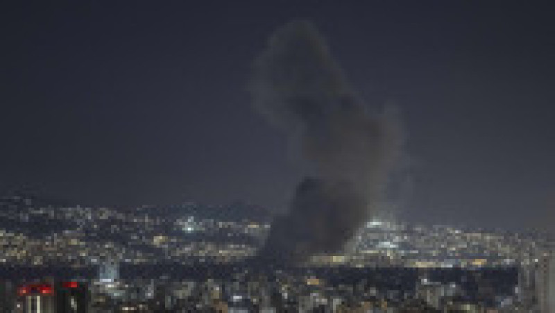 Armata israeliană a anunţat, în noaptea de luni spre marţi, că forţele sale terestre au început raiduri „limitate, localizate şi ţintite” împotriva Hezbollah, în zona de frontieră din sudul Libanului. Foto: Profimedia | Poza 14 din 14