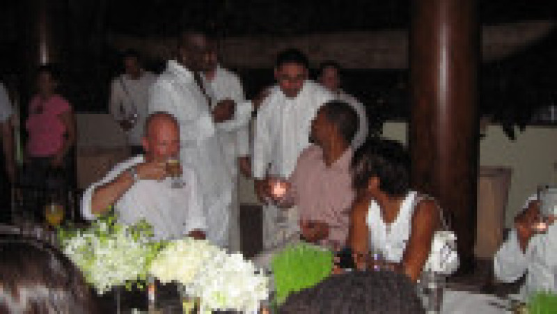 Petrecere „White Party” din 2004, organizată de „P. Diddy”. Foto: Profimedia | Poza 3 din 5