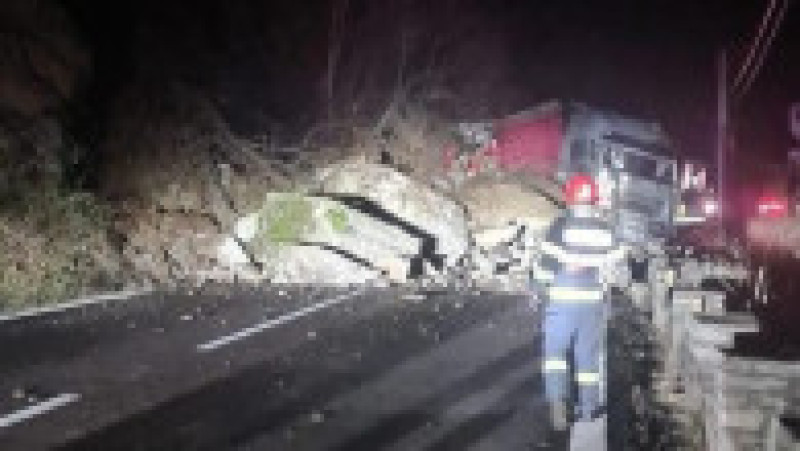 poze accident alunecare de teren valcea 291124 (1) | Poza 4 din 4