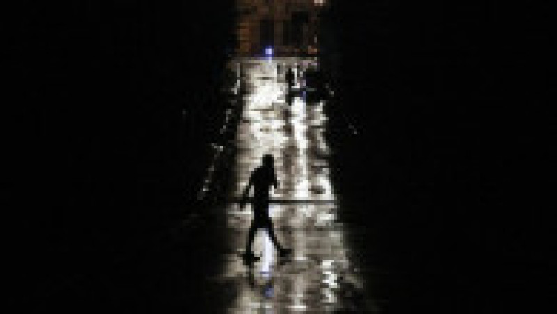 Cuba a rămas din nou fără electricitate, lovită puternic de uraganul Rafael. Foto: Profimedia | Poza 25 din 29