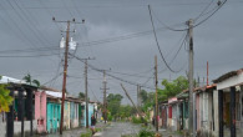 Cuba a rămas din nou fără electricitate, lovită puternic de uraganul Rafael. Foto: Profimedia | Poza 24 din 29