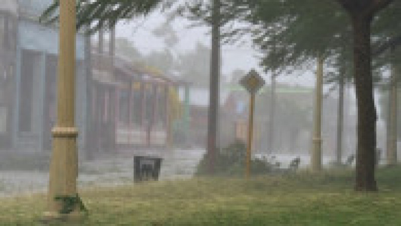 Cuba a rămas din nou fără electricitate, lovită puternic de uraganul Rafael. Foto: Profimedia | Poza 9 din 29