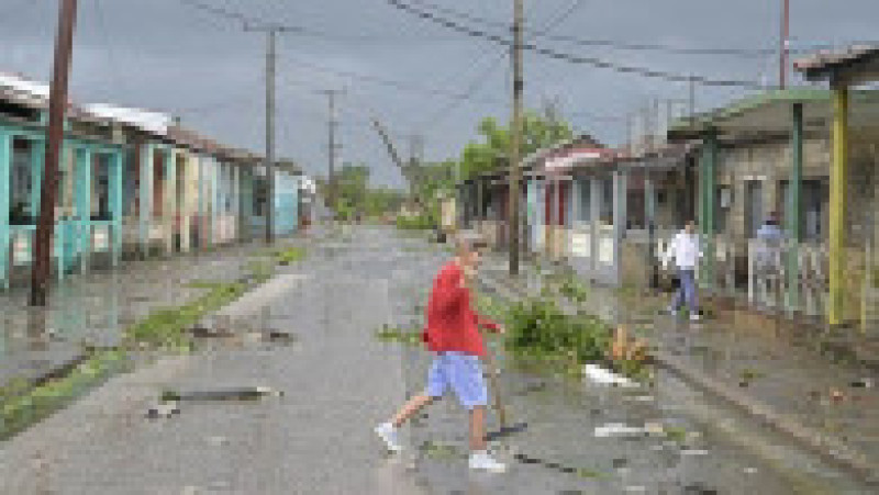 Cuba a rămas din nou fără electricitate, lovită puternic de uraganul Rafael. Foto: Profimedia | Poza 2 din 29