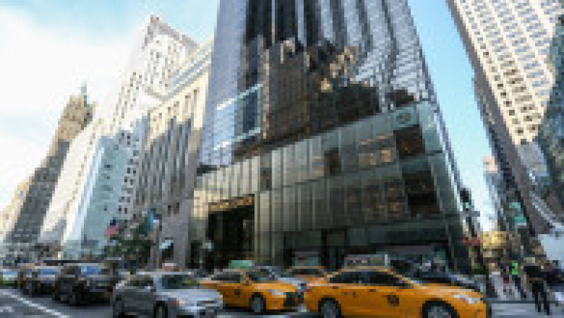 Trump Tower a fost ridicat pe celebrul Fifth Avenue, devenind probabil cea mai faimoasă proprietate a mogulului și, în același timp, reședința sa pentru mulți ani. Foto: Profimedia Images | Poza 12 din 18