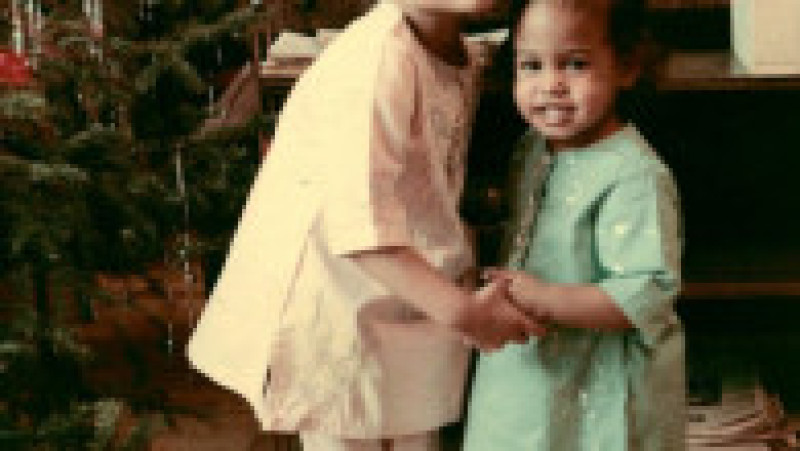 Kamala Harris și sora ei, Maya, în ziua de Crăciun, 25 decembrie 1968. Foto: Profimedia Images | Poza 3 din 14