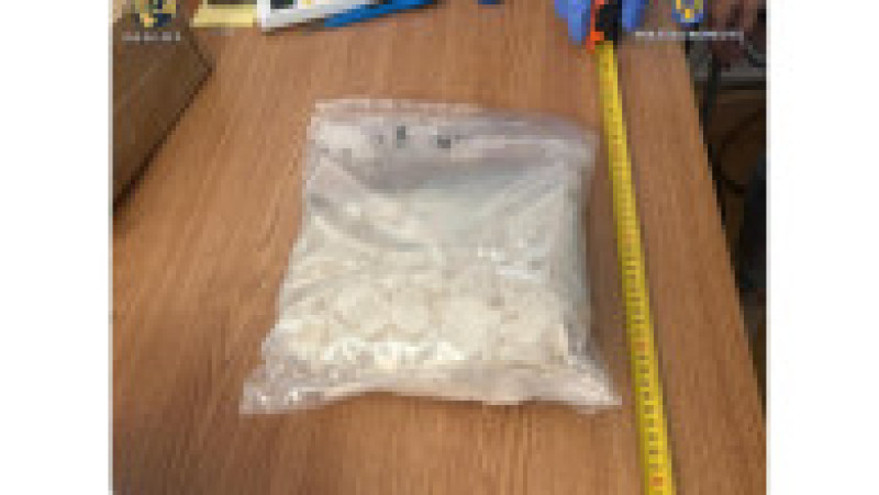 Sute de kilograme de droguri, comprimate şi alte substanţe psihoactive confiscate în cadrul operațiunii „BLIZZARD". Foto: Poliția Română | Poza 5 din 8