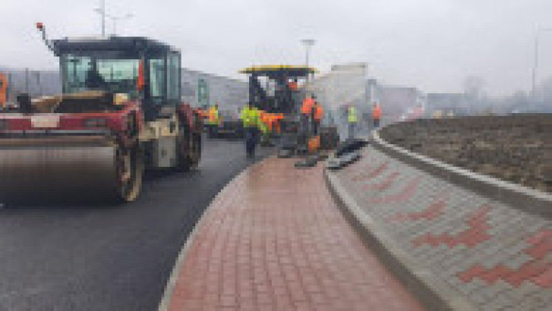 Lucrări la secţiunea Curtea de Argeş - Piteşti a autostrăzii A1. Foto: Facebook/ Ionel Scrioșteanu | Poza 4 din 11