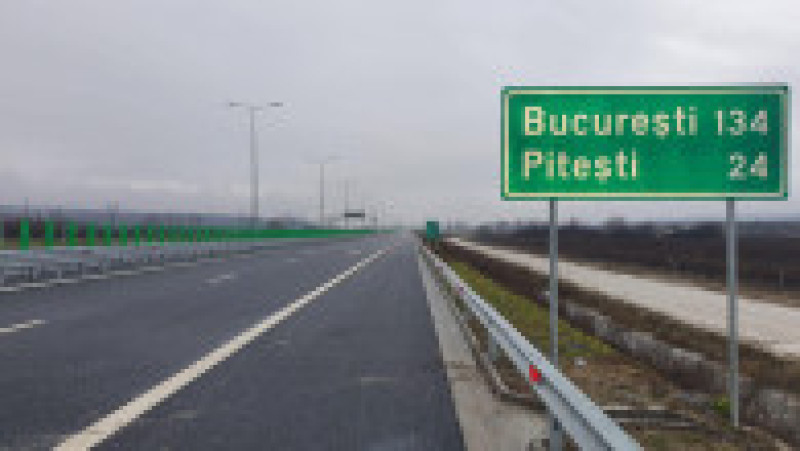 Lucrări la secţiunea Curtea de Argeş - Piteşti a autostrăzii A1. Foto: Facebook/ Ionel Scrioșteanu | Poza 1 din 11