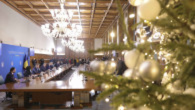 Noul Guvern s-a întrunit în prima ședință luni seară, 23 decembrie, după ce miniștrii au depus jurământul Foto: Inquam Photos | Poza 5 din 8
