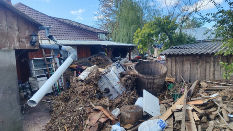 Imagini surprinse pe 16 septembrie 2024 în gospodăria mamei gălățeanului care a semnalat situația pentru Digi24.ro