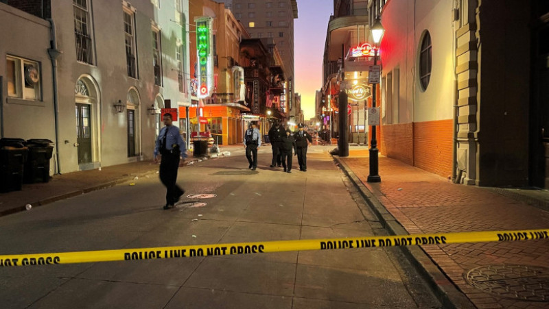 Zece morți și 30 de răniți după ce un șofer a intrat cu camionul într-o mulțime de oameni, în New Orleans. Foto: Profimedia