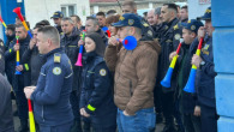 Polițiști de penitenciare din toată țara protestează față de Odonanța „trenuleț”. Foto: SNPP/ Facebook | Poza 2 din 5