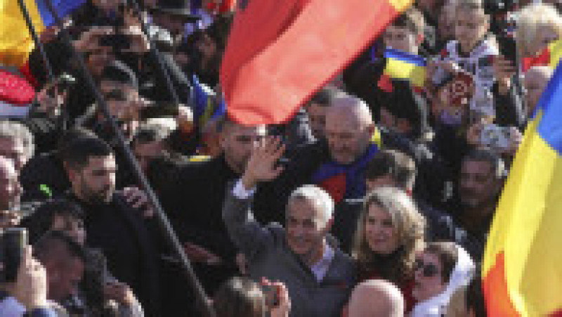 Călin Georgescu și soția, la un eveniment cu mii de oameni în PArcul Carol și Parcul Tineretului Foto Inquam Photos / Octav Ganea | Poza 11 din 23