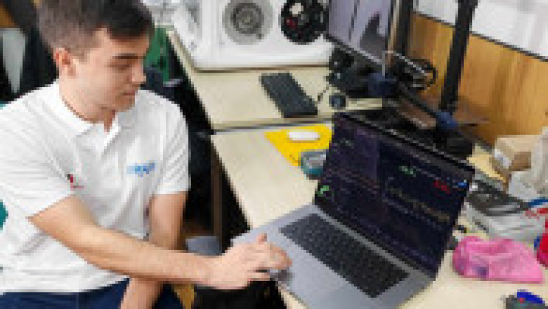 Mașina solară construită de 40 de studenți de la UTCN. Sursa foto: cluj24.ro | Poza 6 din 8